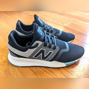 New Balance 247v2 women's trainers sz 8.5